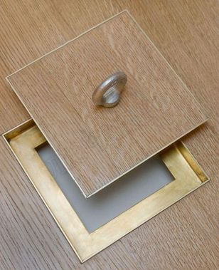 Напольные люки из латуни бюджет 200*200 Напольные люки из латуни бюджет 200*200