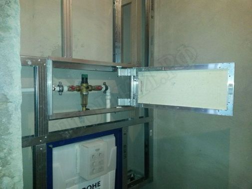 Люк под плитку Нажимной Секрет-Лайт 2 створки 870*500 Люк под плитку Нажимной Секрет-Лайт 2 створки 870*500